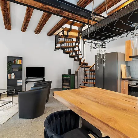 Historische Werkstatt Apartman *
